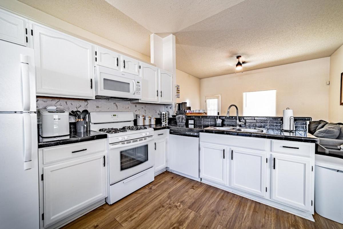 Perfect Family Home With Games Near Fort Bliss เอลปาโซ ภายนอก รูปภาพ